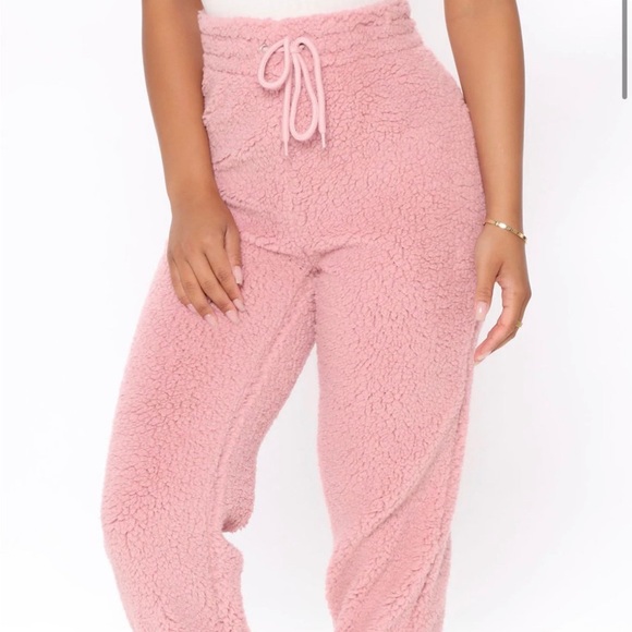 Mauve Faux Fur Sherpa Lounge Pants - Picture 7 of 10
